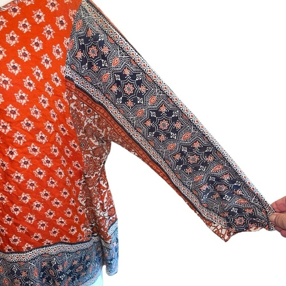 Lucky Brand Women's Blouse Size XL Red/Black/Blue/Cream Pullover Long Sleeve - Picture 3 of 9